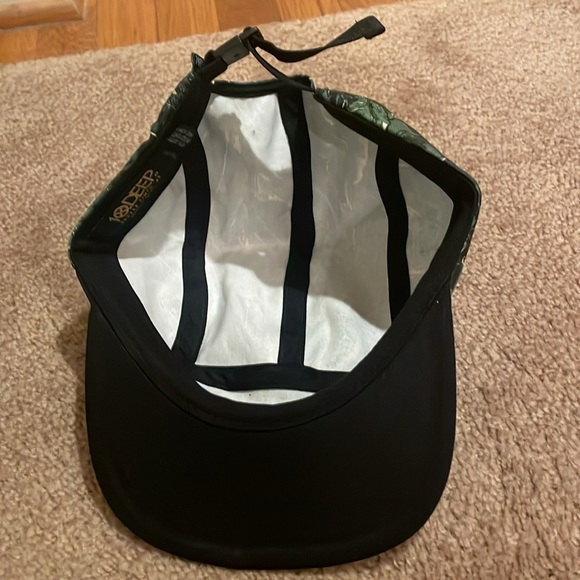 10.Deep Camo SnapBack and Five Panel Hat - Picture 9 of 9